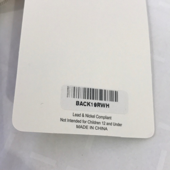 Accessory - Picture 4 of 4